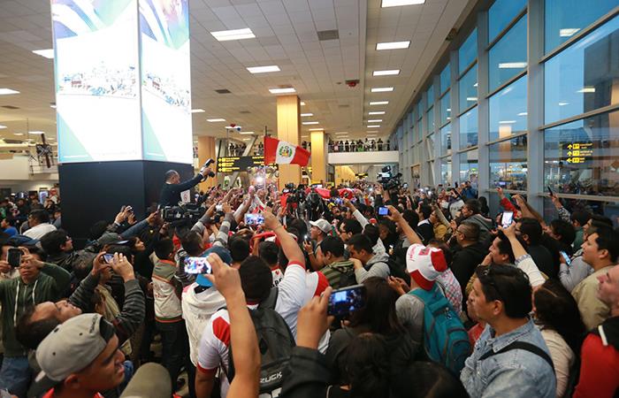 Selección Peruana fue recibida así en Lima. Foto: Andina