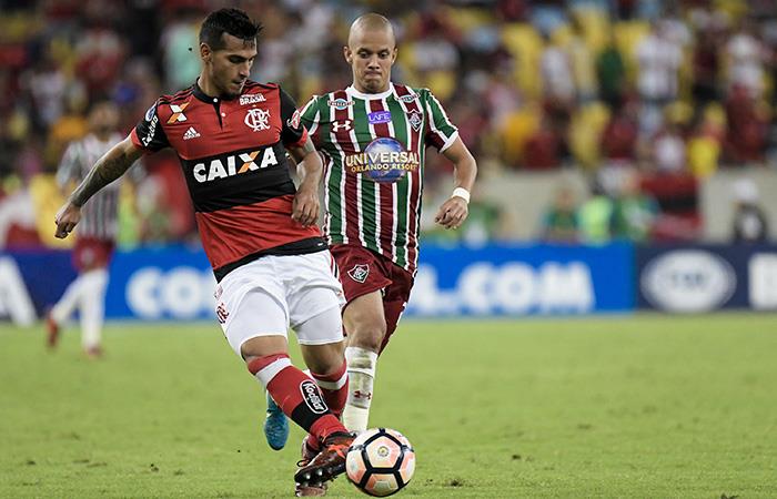 Miguel Trauco titular con Flamengo. Foto: AFP