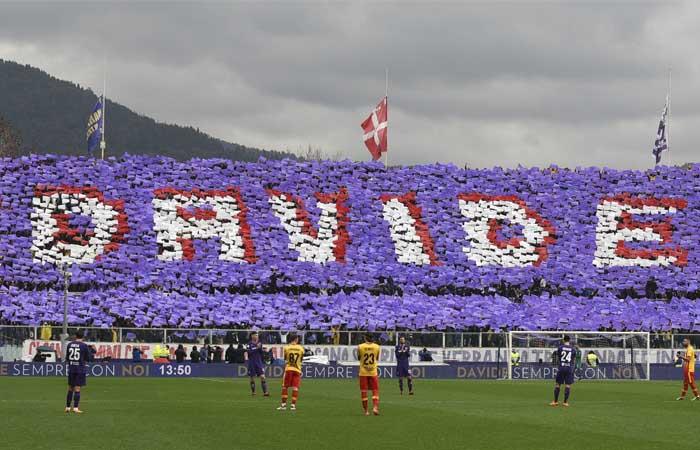 Mosaico en homenaje a Davide Astori. Foto: AFP