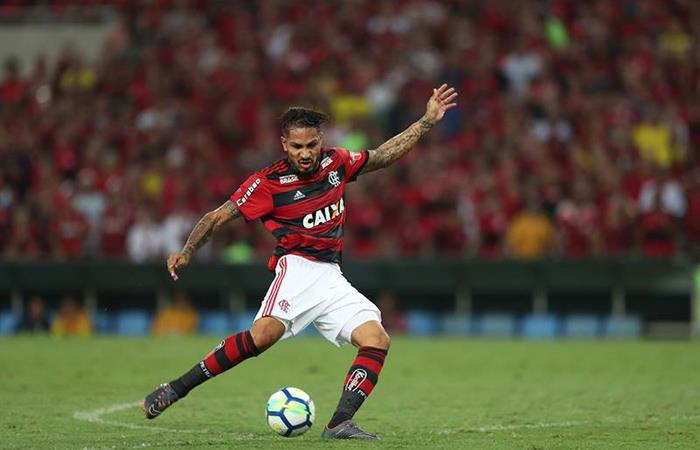 Paolo Guerrero ingresó al minuto 58 de juego con Flamengo. Foto: EFE