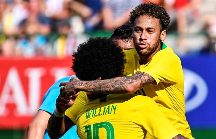 Neymar marcó el segundo para Brasil. Foto: EFE