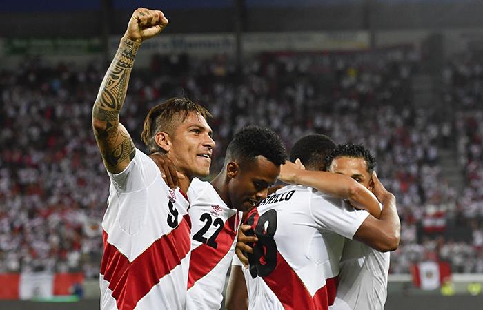 Perú vs Dinamarca chocarán este sábado 16 a las 11:00 horas local. Foto: EFE