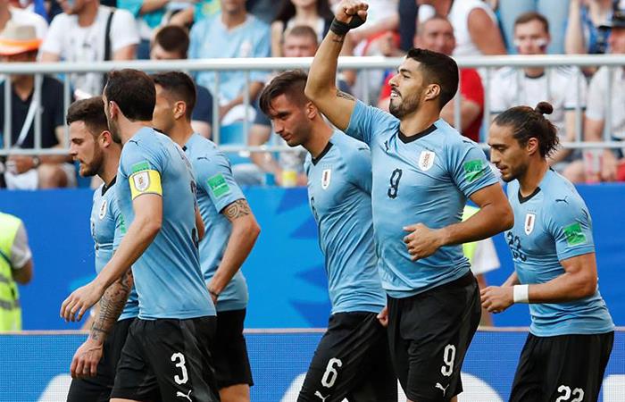 Uruguay goleó 3-0 a Rusia y selló el liderato del grupo A. Foto: EFE