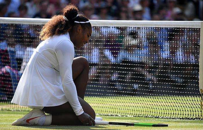 Serena Williams cayó por dos sets ante Angelique Kerber. Foto: EFE