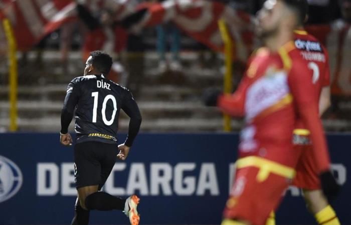 Huancayo perdió de local y quedó eliminado de la Sudamericana. Foto: AFP