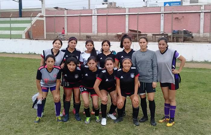 Defensor Surco listo para la Copa Perú Femenina 2018. Foto: Facebook