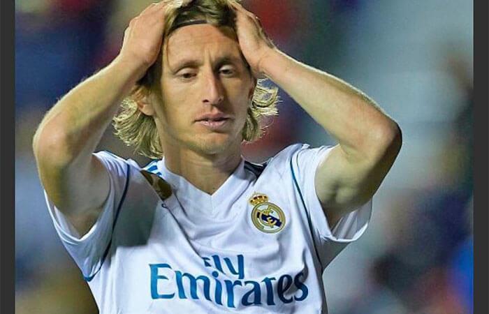 Luka Modric estaría a punto de decidir donde jugar la siguiente temporada. Foto: AFP