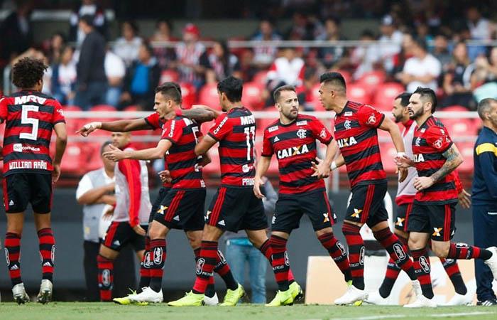 Flamengo igualó 2-2 ante Sao Paulo por el Brasilerao. Foto: Twitter