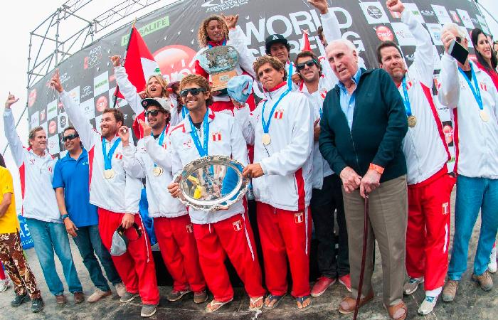 Perú celebra su cuarto campeonato consecutivo. Foto: Andina