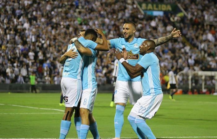 Sporting Cristal goleó 4-1 a Alianza Lima, por la primera final del Descentralizado 2018. Foto: Twitter
