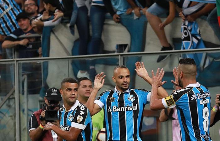 Gremio se clasificó a los octavos de la Libertadores tras derrotar a la U. Católica. Foto: EFE