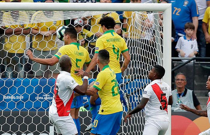 Brasil goleó 5-0 ante Perú. Foto: EFE