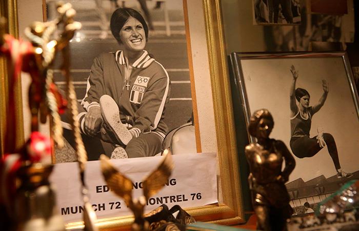 Los recuerdos de Edith Noeding sirven de inspiración a los deportistas peruanos. Foto: EFE