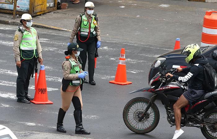 Policía Nacional realizan operativo en calles de Lima y el Callao. Foto: Andina