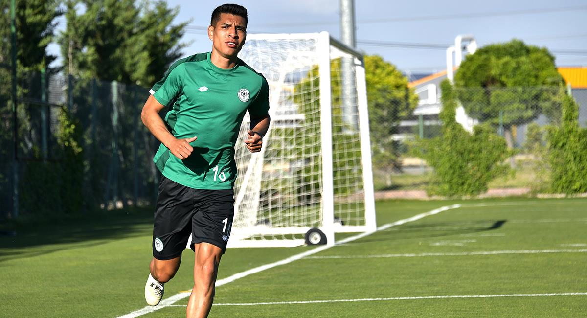 Paolo Hurtado se lesionó con Konyaspor el pasado 14 de junio. Foto: Twitter Konyaspor