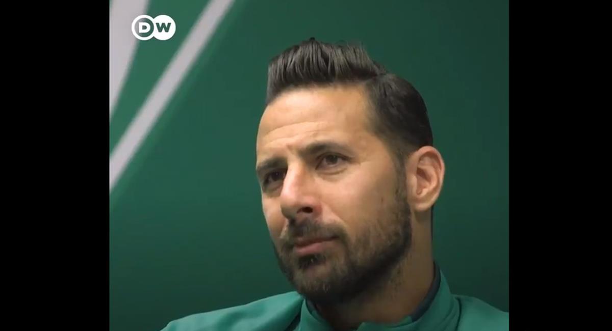Claudio Pizarro se retirará con el Werder Bremen. Foto: Captura