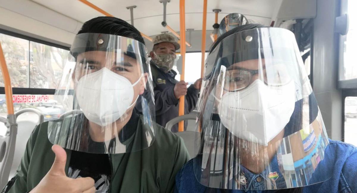 El uso de protector facial en el Perú es obligatorio. Foto: Andina