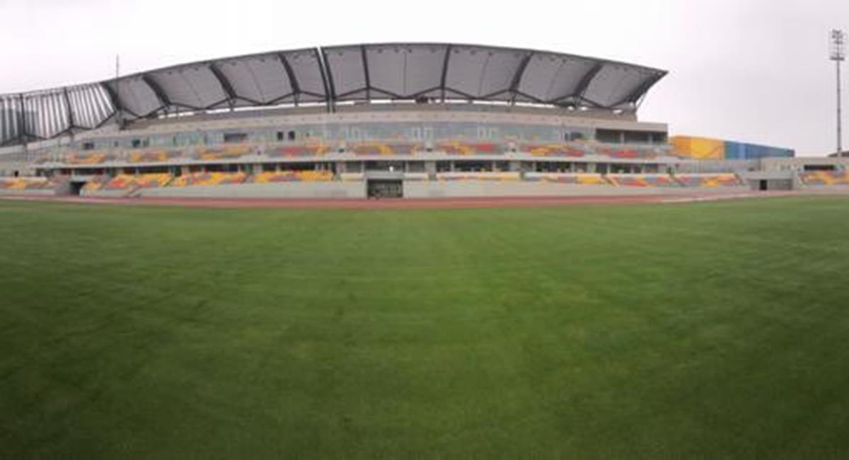 Cancha de fútbol de Atletismo de Videna. Foto: Twitter @Horacon