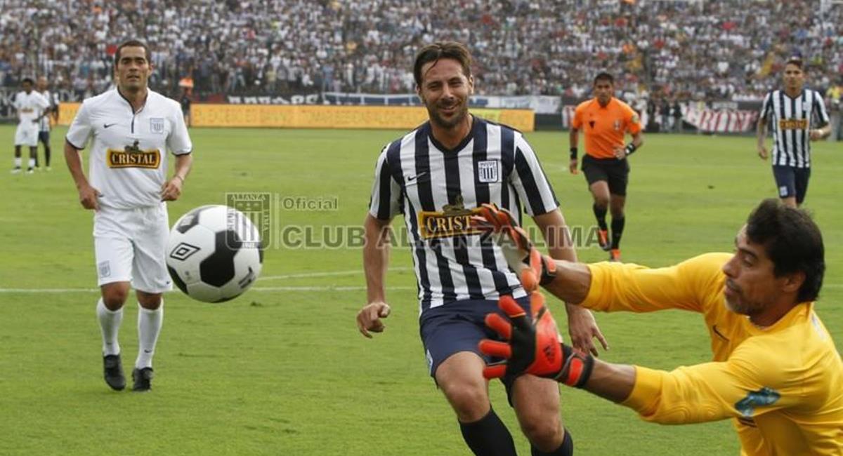 Claudio Pizarro le deseó lo mejor a Alianza Lima. Foto: Andina Club Alianza Lima
