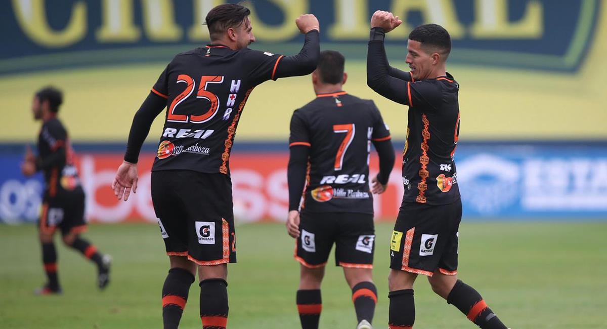 Carlos Olascuaga puso el segundo a favor de Ayacucho FC. Foto: Twitter Liga de Fútbol Profesional