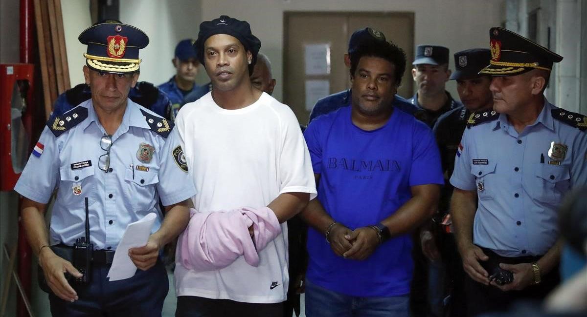Ronaldinho cumplió con seis meses de cárcel. Foto: Twitter Difusión
