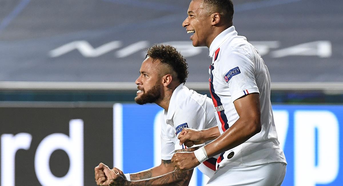 Neymar y Mbappé fueron artífices de la jugada para el segundo gol del PSG. Foto: EFE