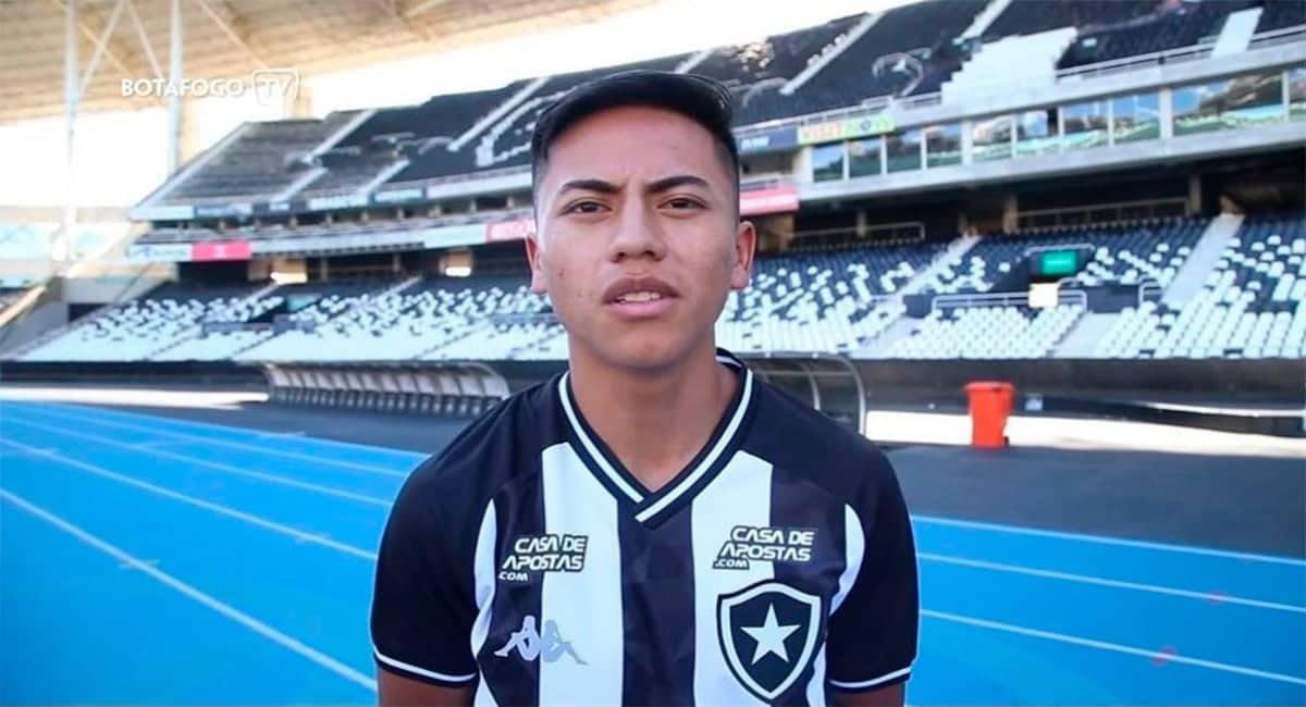 Alexander Lecaros fue parte de los convocados para el encuentro. Foto: Youtube Botafogo TV