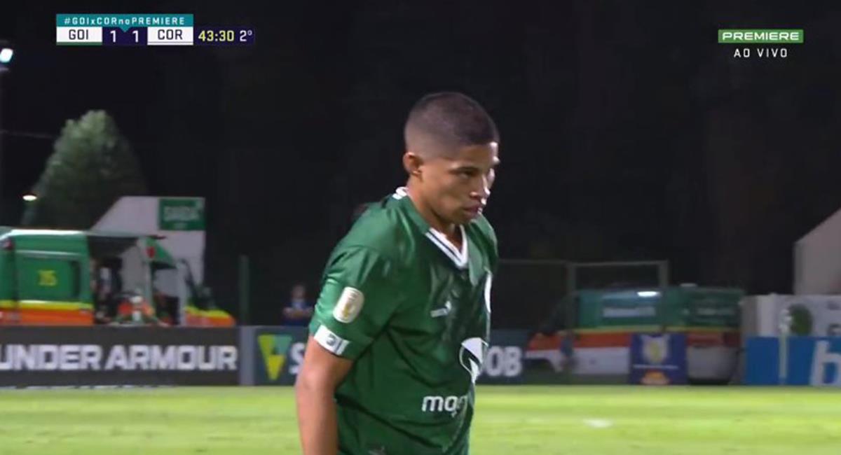 Kevin Quevedo pudo debutar oficialmente en Goiás. Foto: Twitter @peruanos_mundo
