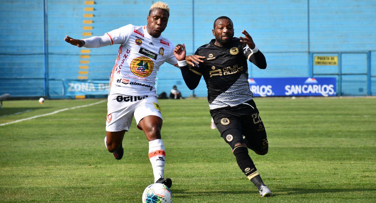 Ayacucho FC y Cusco FC igualaron en fuerzas por el Torneo Apertura. Foto: Prensa de la FPF