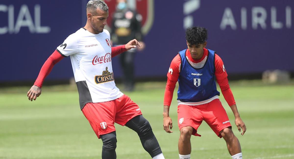 Miguel Trauco se perfila de titular contra Paraguay. Foto: Twitter @SeleccionPeru