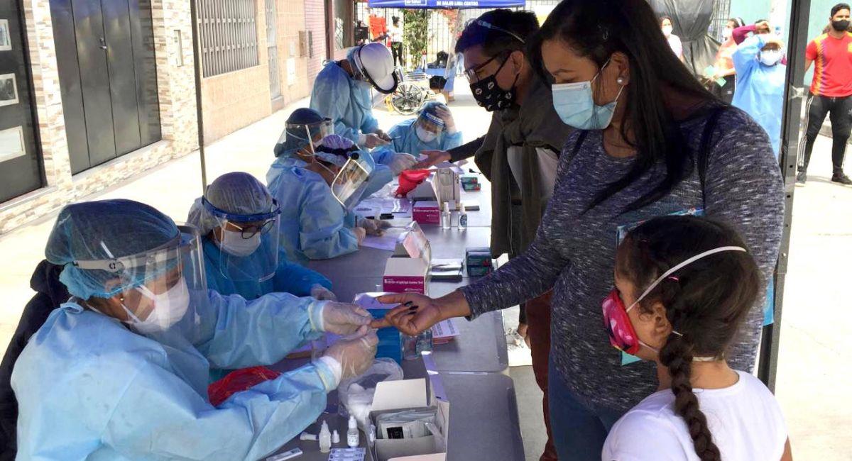 El coronavirus sigue en curva de descenso en el Perú. Foto: Twitter Minsa