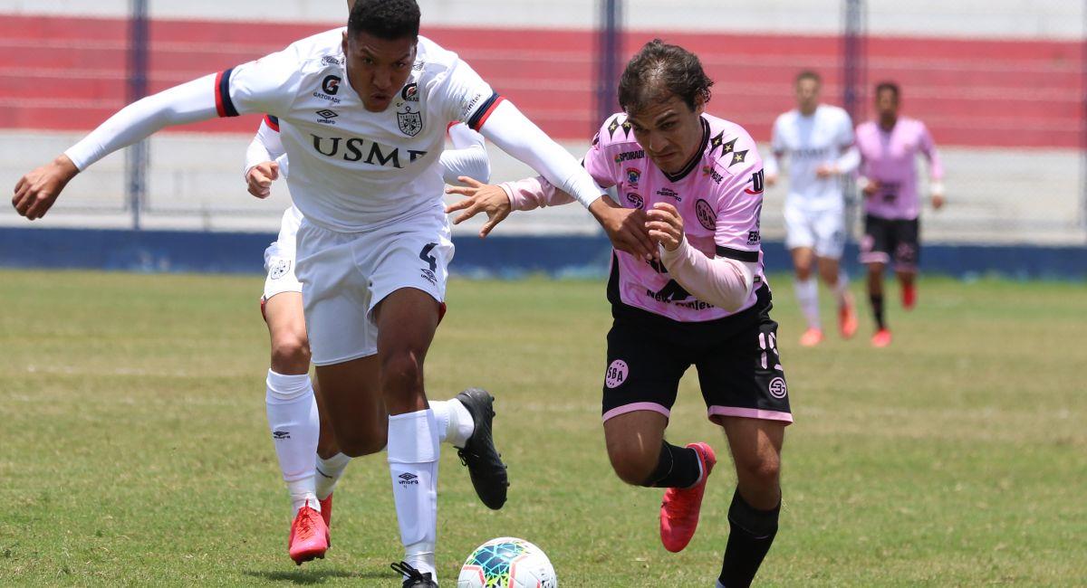 Duelo entre santos y rosados terminó en empate en Villa el Salvador. Foto: Prensa de la FPF
