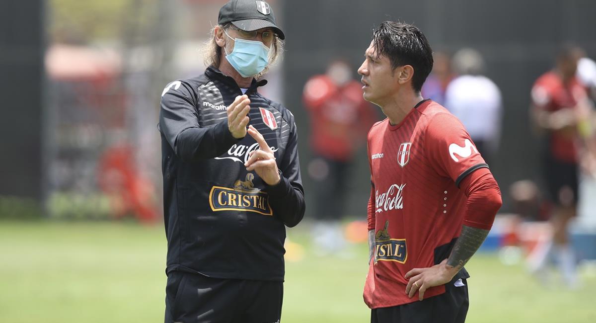 Selección Peruana entrenó este domingo para duelo con Argentina. Foto: Prensa FPF