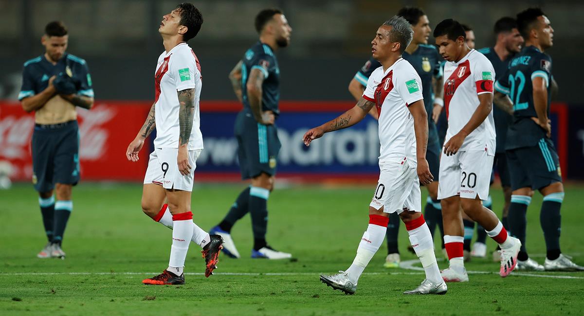 Selección Peruana cae un puesto en el ránking FIFA. Foto: EFE