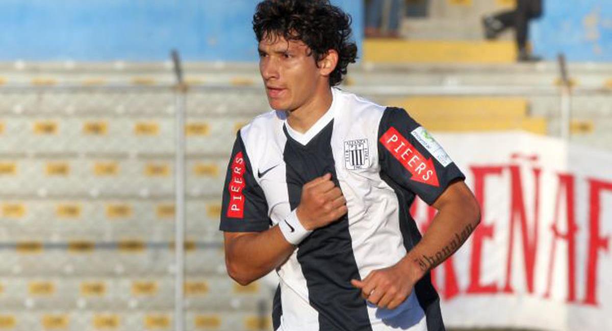 Roberto Ovelar marcó 24 goles con camiseta de Alianza Lima. Foto: Twitter Difusión