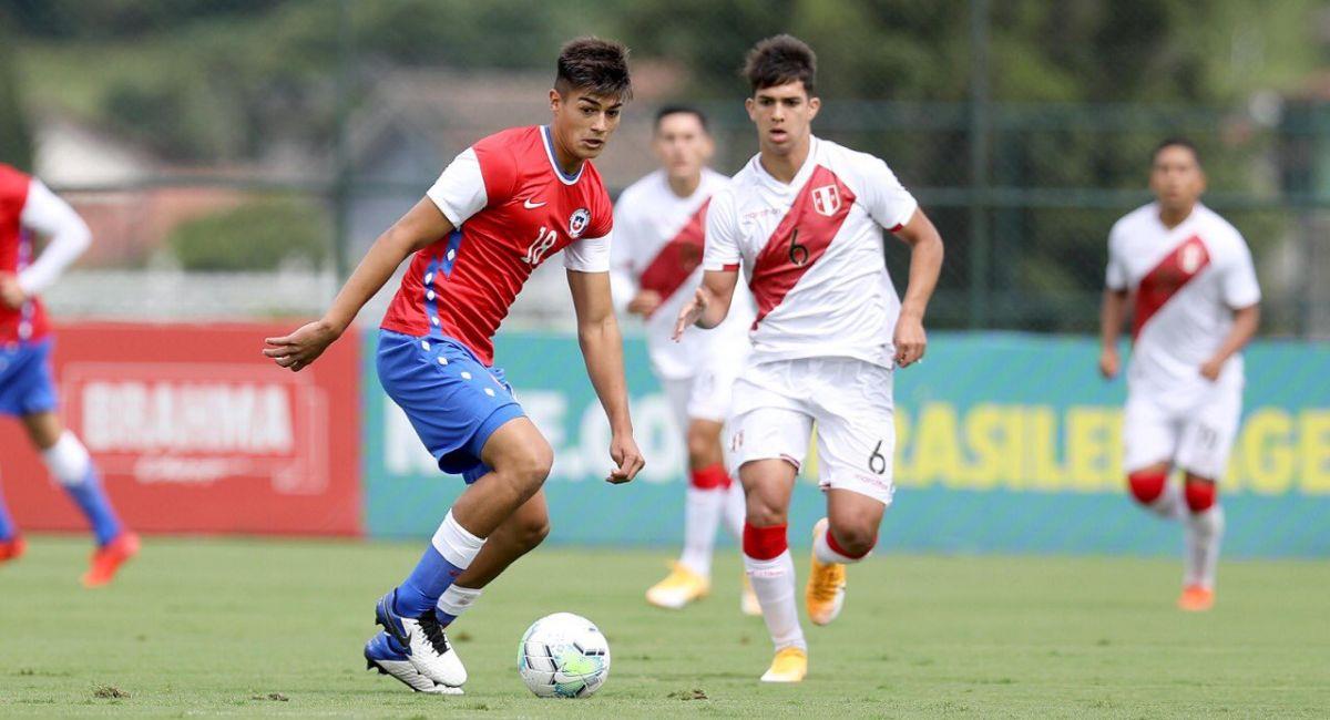 Perú y Chile chocaron por el torneo Granja Comary de Brasil. Foto: Twitter Selección Chilena