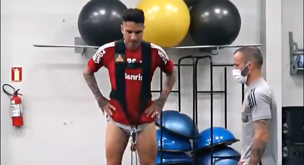 Guerrero entrena en Brasil. Foto: Twitter Internacional (Captura Video)