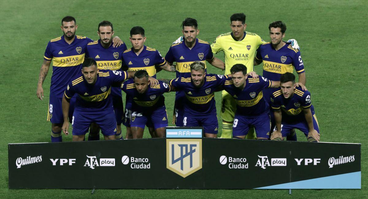 Carlos Zambrano fue titular en Boca Juniors. Foto: EFE