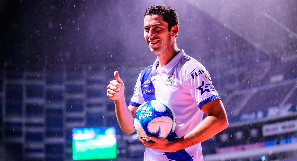 Santiago Ormeño fue autor de un hat-trick para la goleada del Puebla. Foto: Twitter @Losconvocadosp