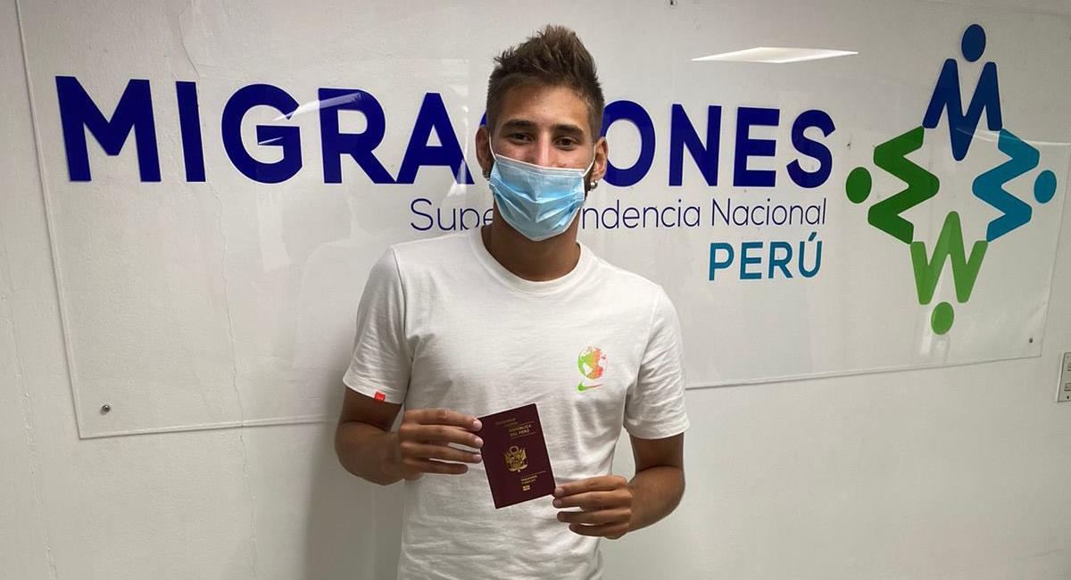 Tiago Cantoro ya es peruano. Foto: Twitter @Mauro10Cantoro