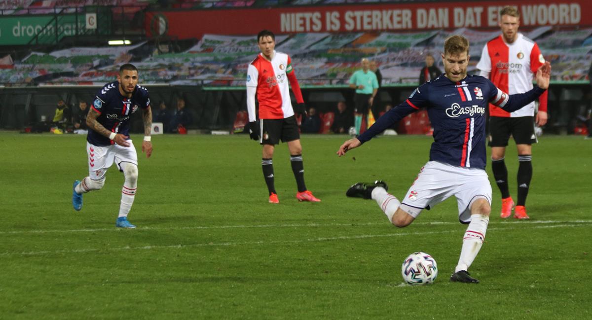 Emmen rescató un punto ante Feyenoord. Foto: Twitter FC Emmen