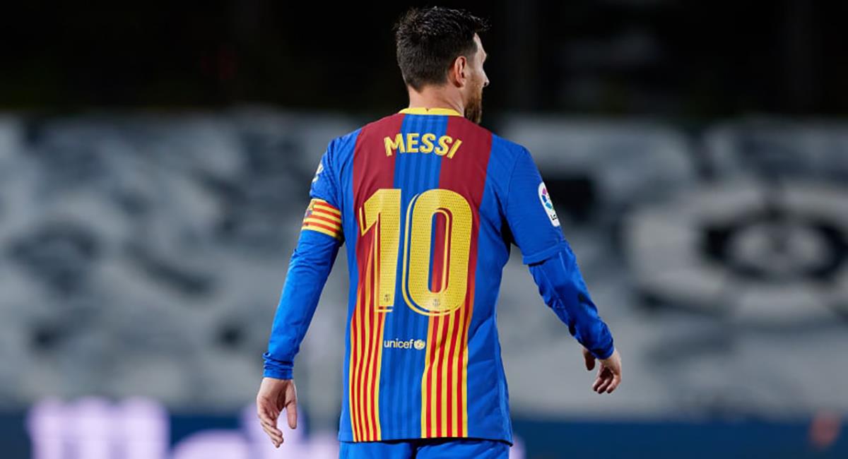 Messi regaló camisetas a laboratorio. Foto: Twitter Barcelona