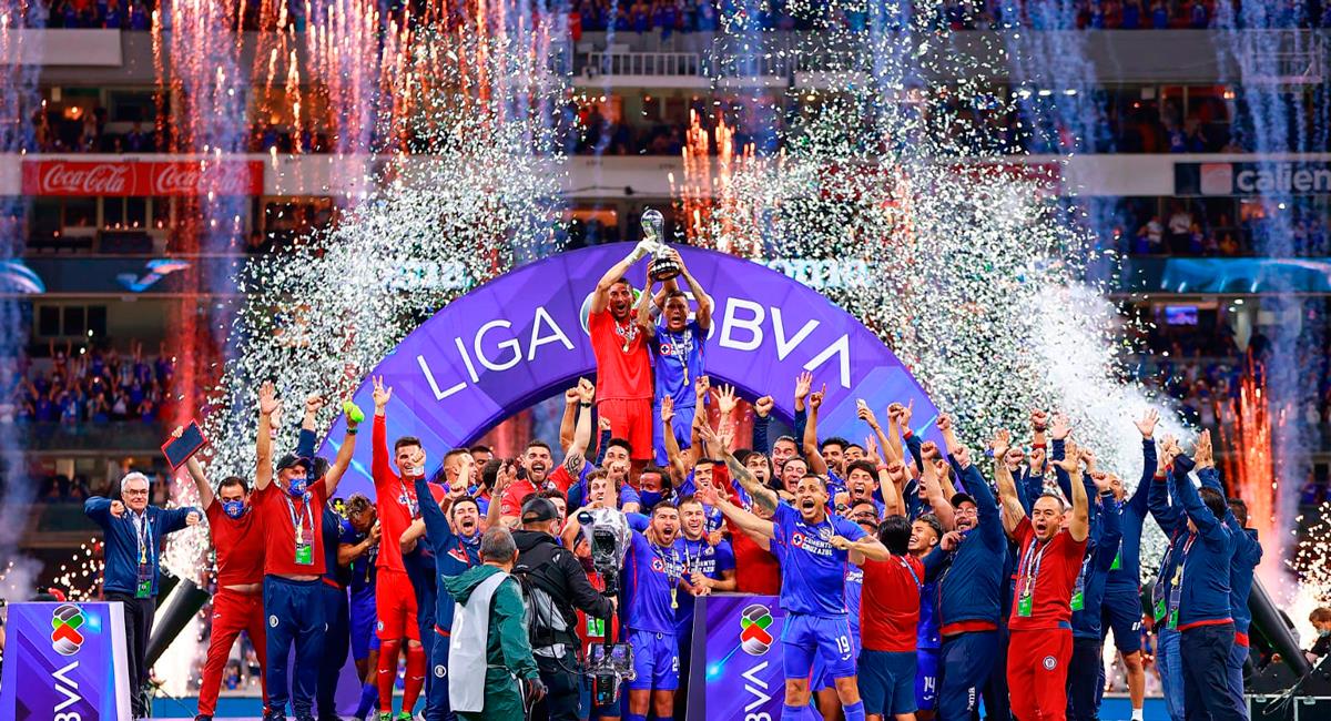 Cruz Azul se coronó campeón de la Liga MX Guard1anes 2021. Foto: Twitter @LigaBBVAMX