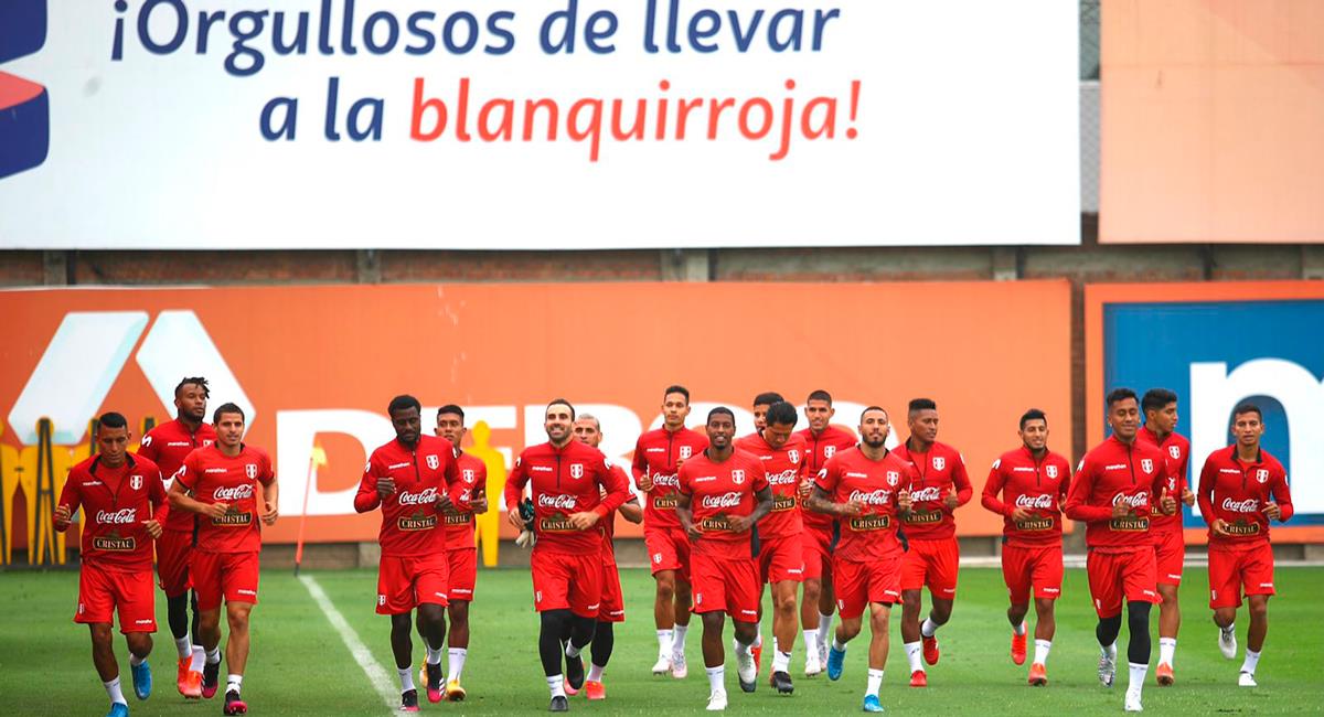 Selección Peruana trabajó con 19 futbolistas este domingo en Videna. Foto: Twitter @SeleccionPeru