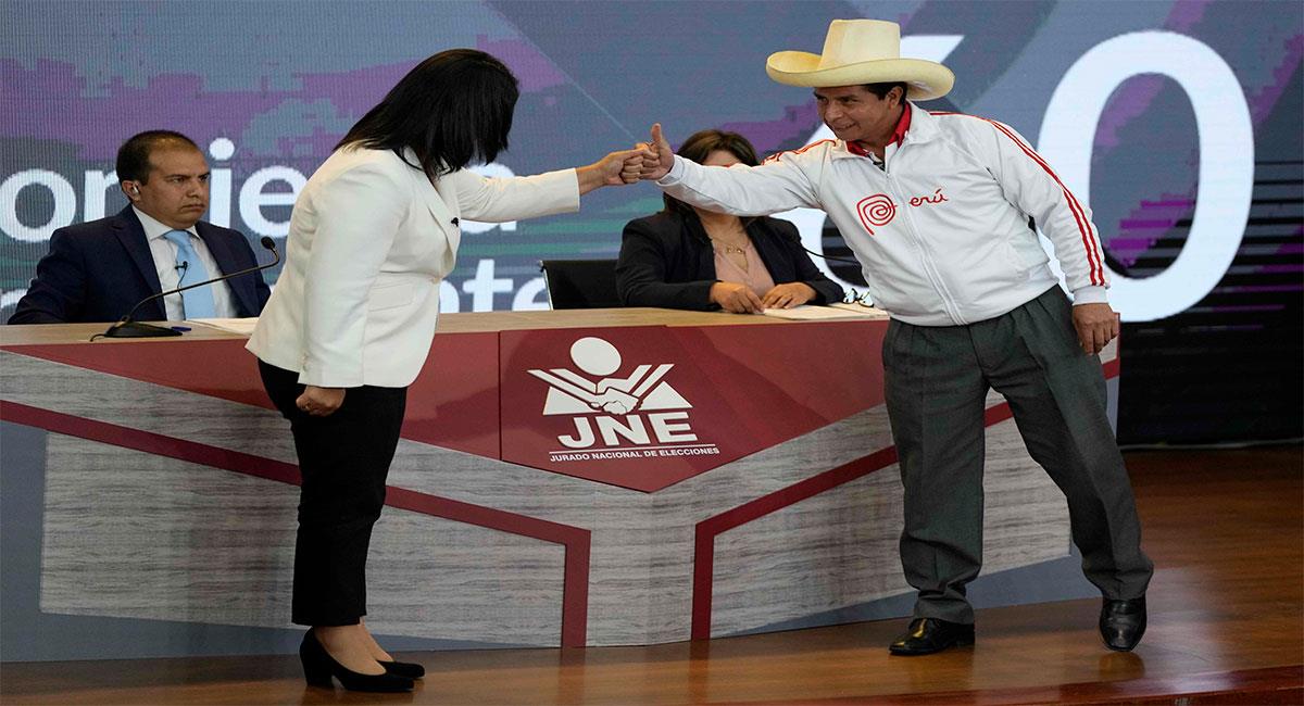 Keiko Fujimori vs Pedro Castillo afrontan la Segunda Vuelta en el Perú. Foto: EFE