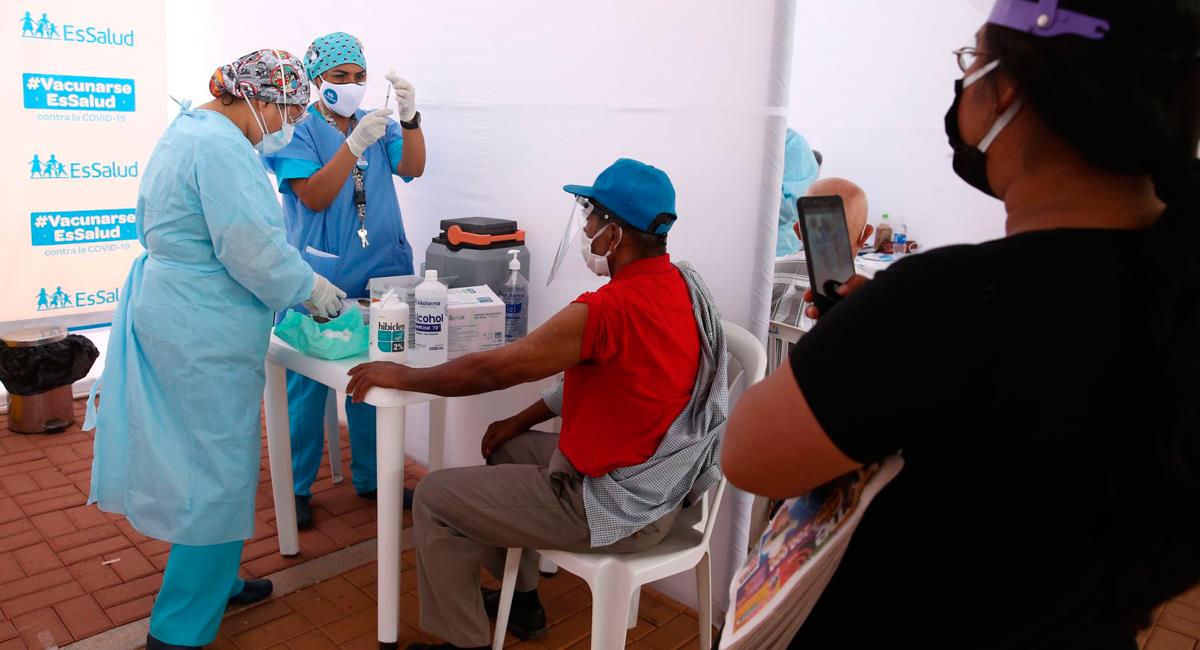 No habrá vacunación contra la COVID-19 este domingo 6 de junio. Foto: Andina