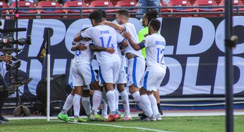 El Salvador avanza en la Copa de Oro 
