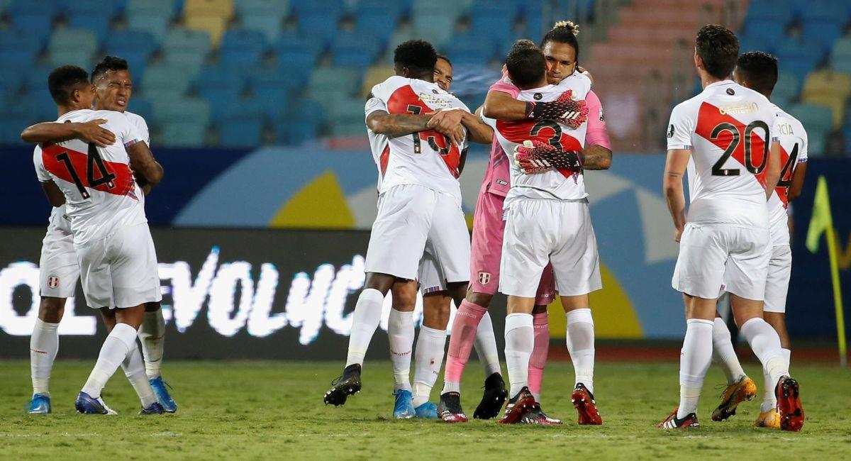 La Selección Peruana quiere celebrar ante Uruguay. Foto: EFE