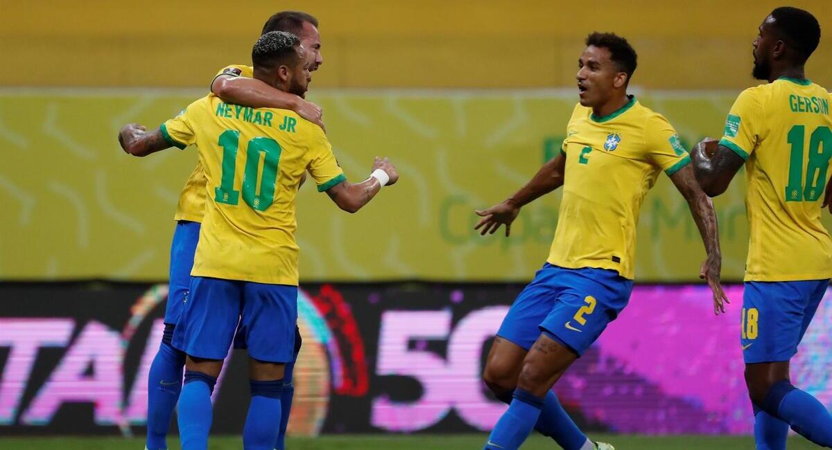 Neymar puso el 2-0. Foto: EFE
