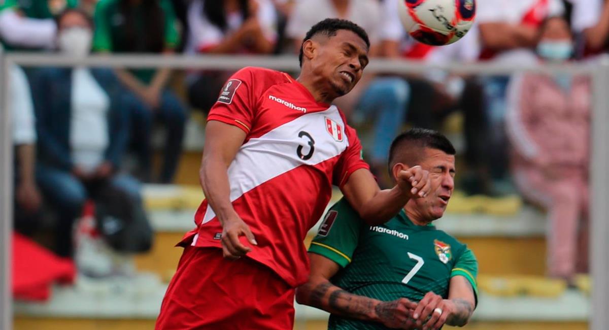 Marcos López tuvo la ocasión más clara para Perú a los 35 minutos. Foto: EFE